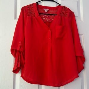 Brand/Candie's - Size/XS - Color/red - Type/blouse - Very light material